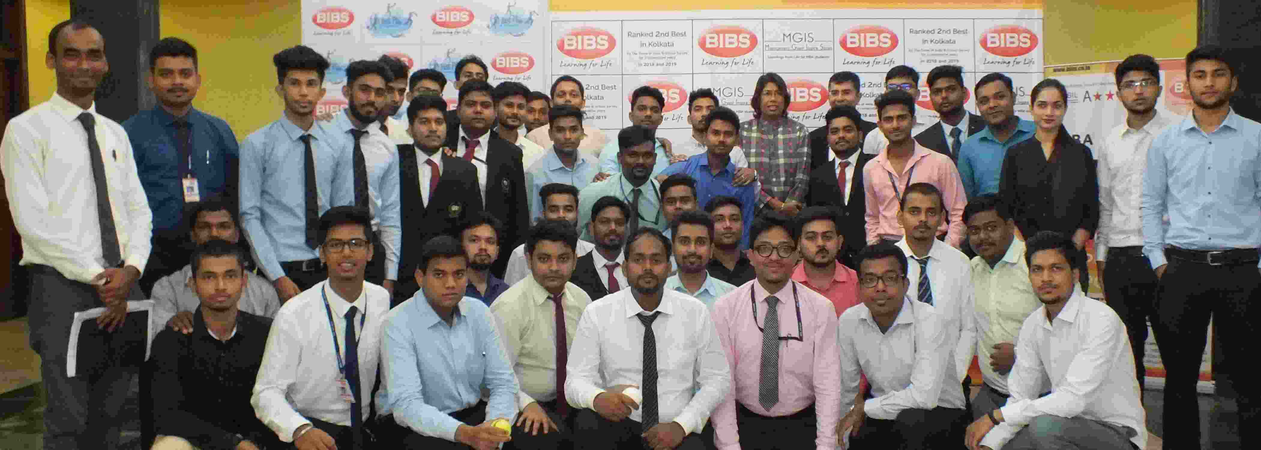 Chetan Bhagat  interacting with BIBS students